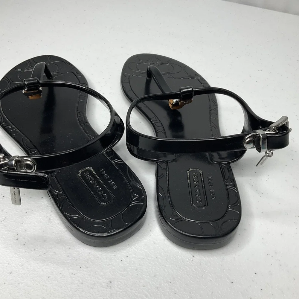 Coach Piccadilly‎ Sandals Womens Sz 6B Black Rubber T-Strap Thong Signature Logo